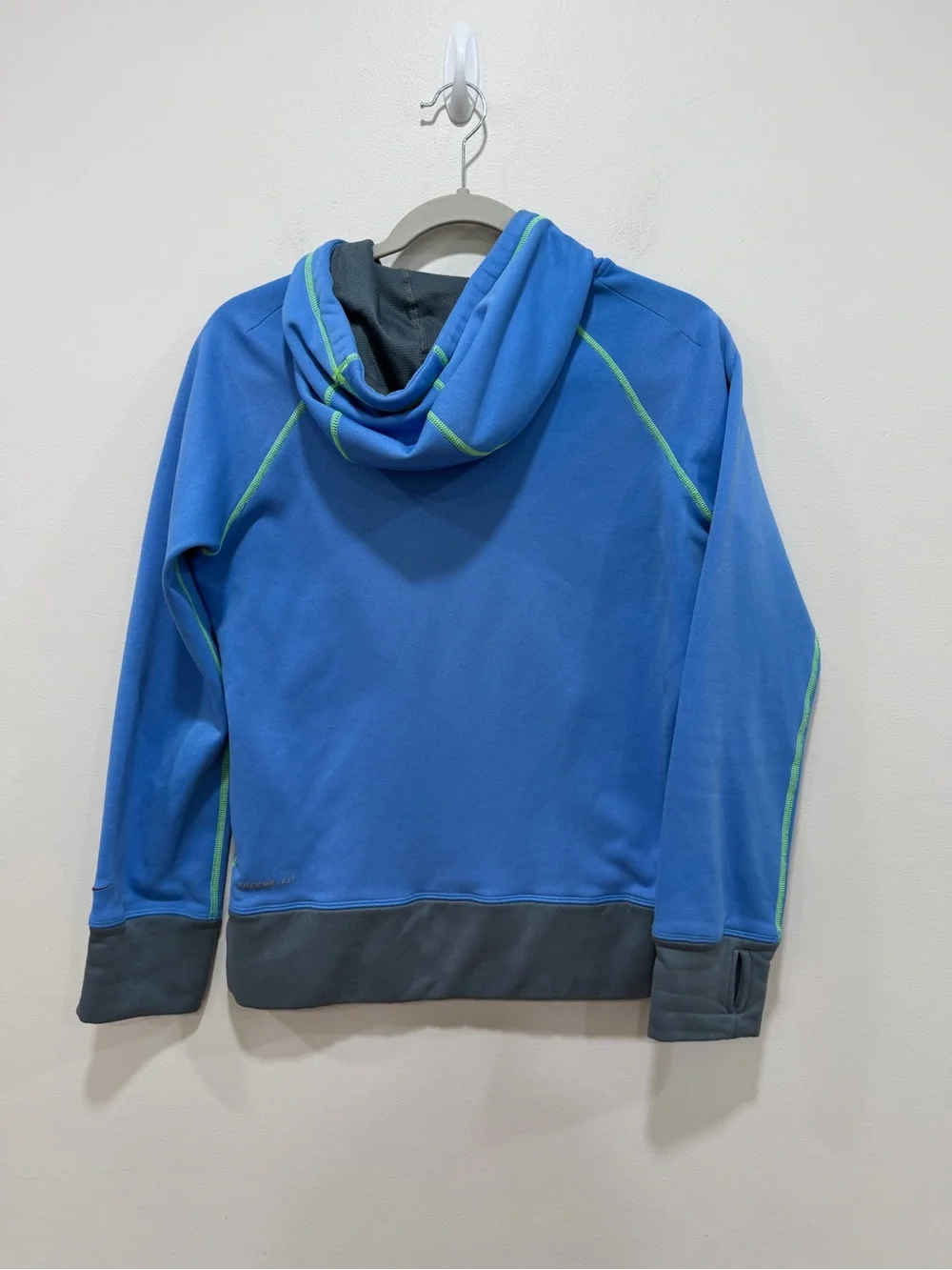 Nike Therma-FIT Pullover Hoodie Women’s Medium